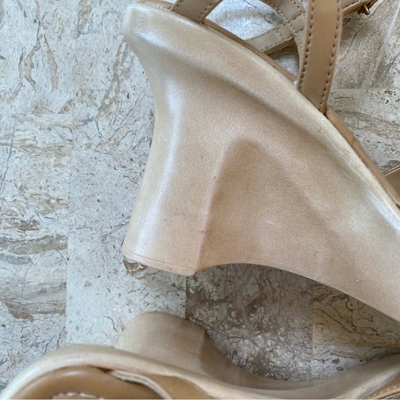 Elegant Sandal Platform Wedge Open Toe Straps Open Toe Classified Size 6 - Picture 10 of 10